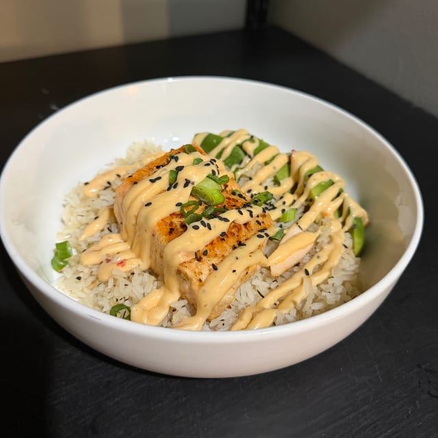 Lunch Salmon Bowl.